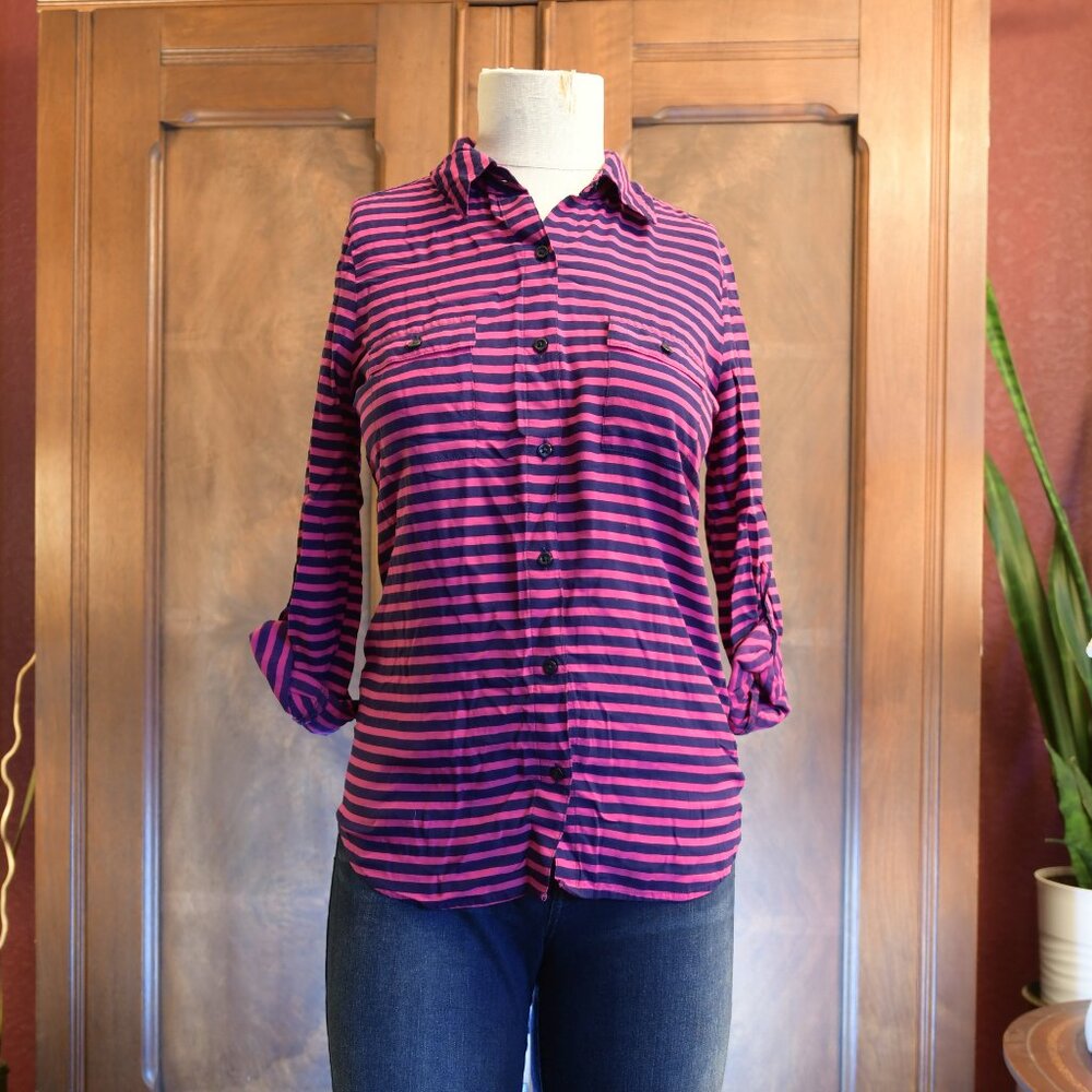 Old Navy Women's Blue And purple Button Down Striped Shirt 3/4 Sleeve Size XS